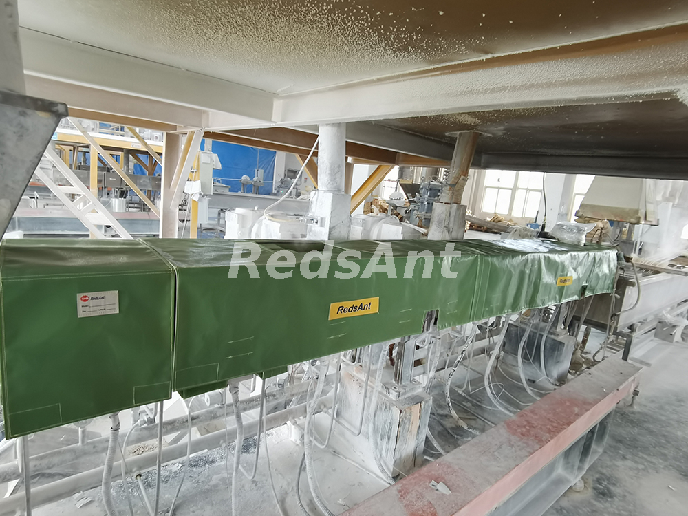 Manta de aislamiento térmico de ahorro de energía de 10-40 mm para extrusor suministrada por Redsant Factory